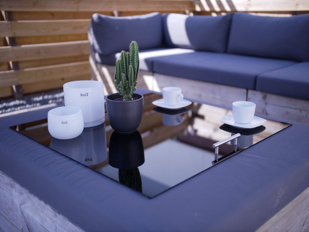 DIY Plateau pouf en plexiglass
