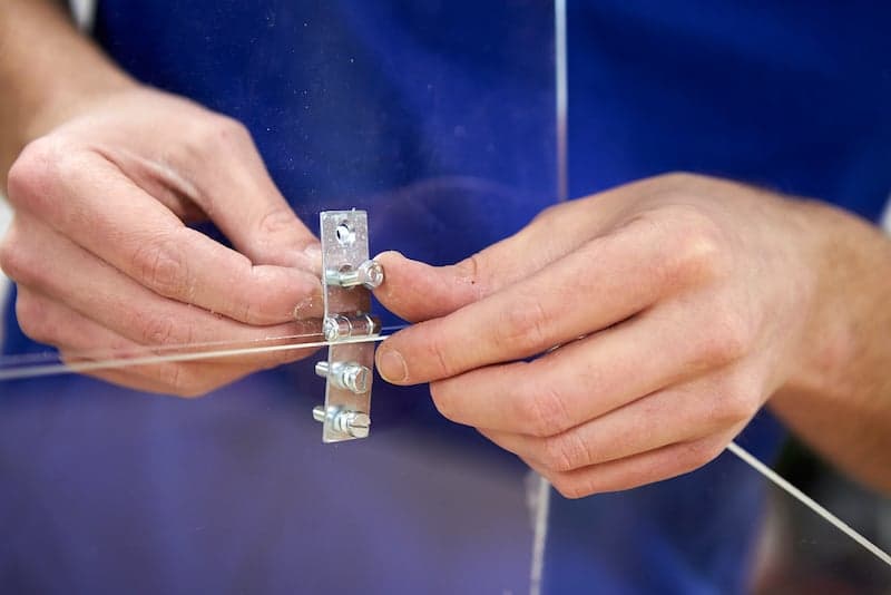 Fabriquer une mini-serre en plexiglass : découvrez notre guide