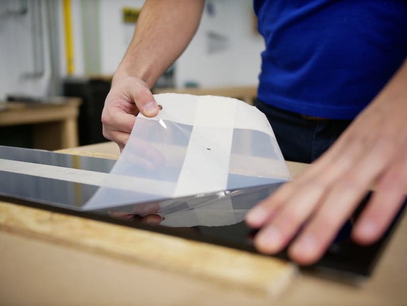 DIY porte manteau retirer le film de protection