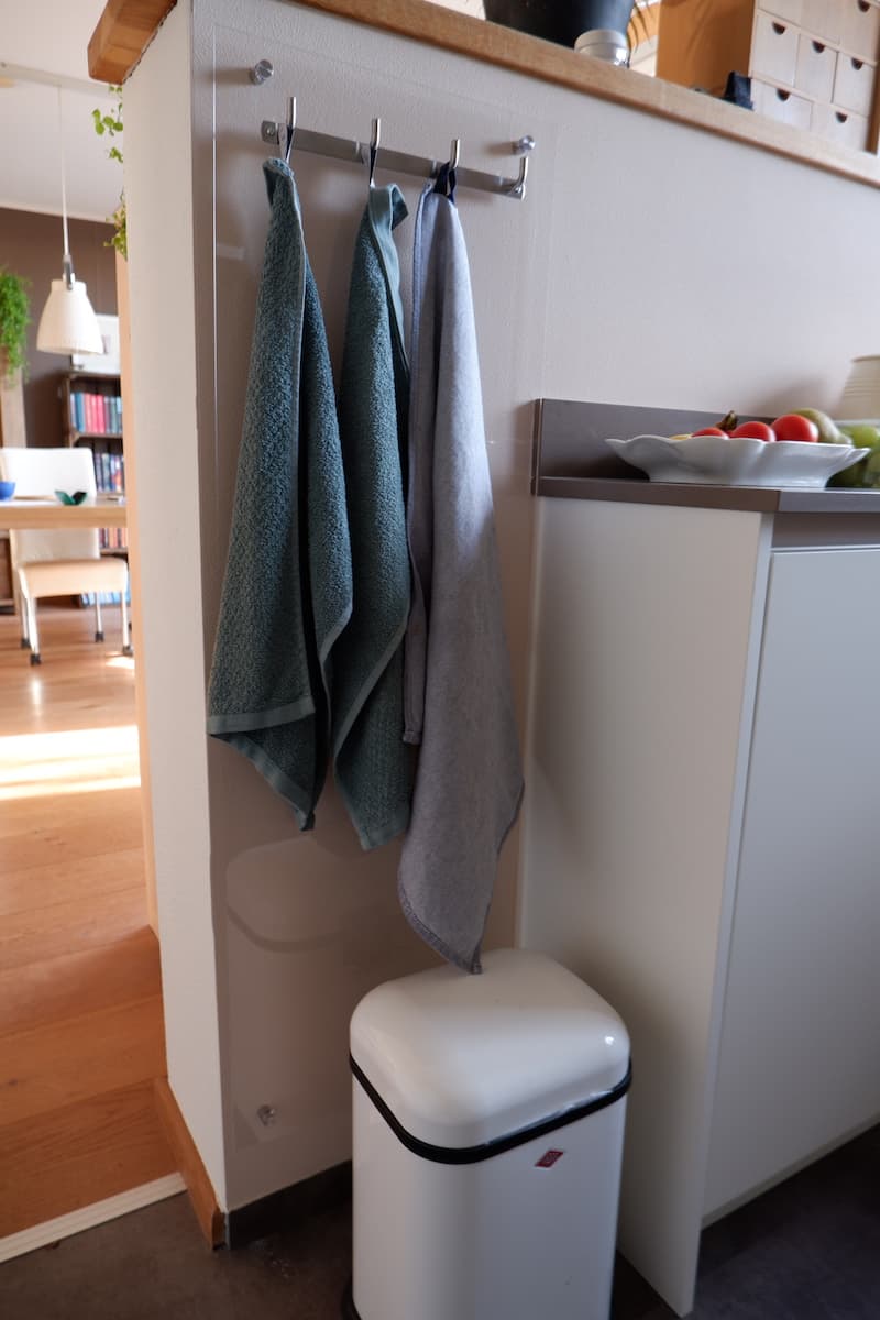 Fabriquer un porte serviette dans la cuisine