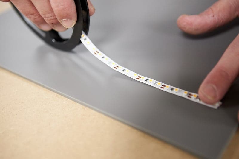 Fixez vos bandes lumineuses LED