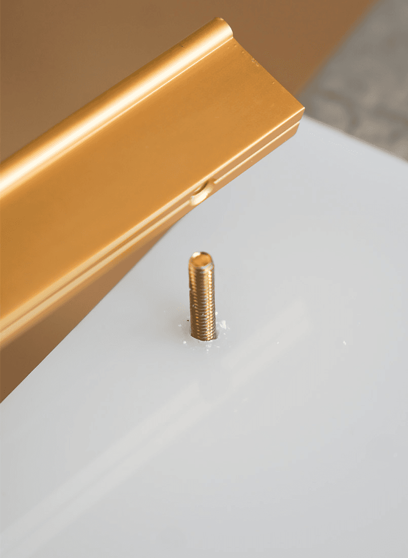 Plateau en plexiglass - fixez les poignees