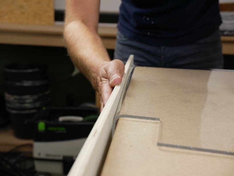 Plier du plexiglass