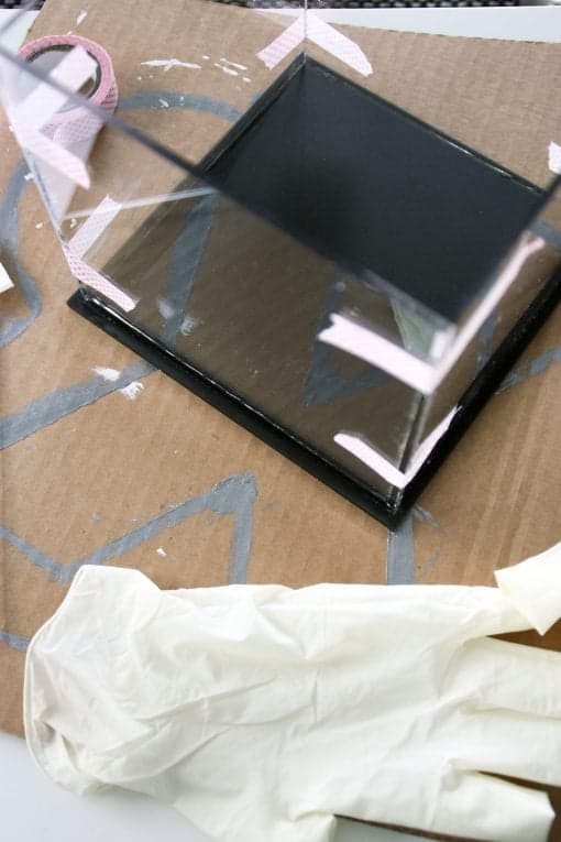 coller les plexiglass