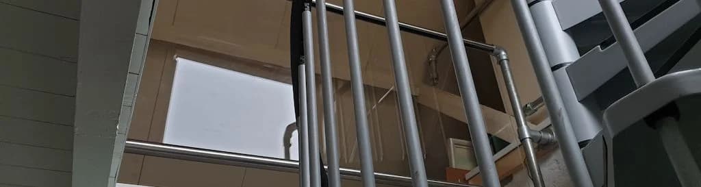 Trapgat-plexiglas-balustrade-banner