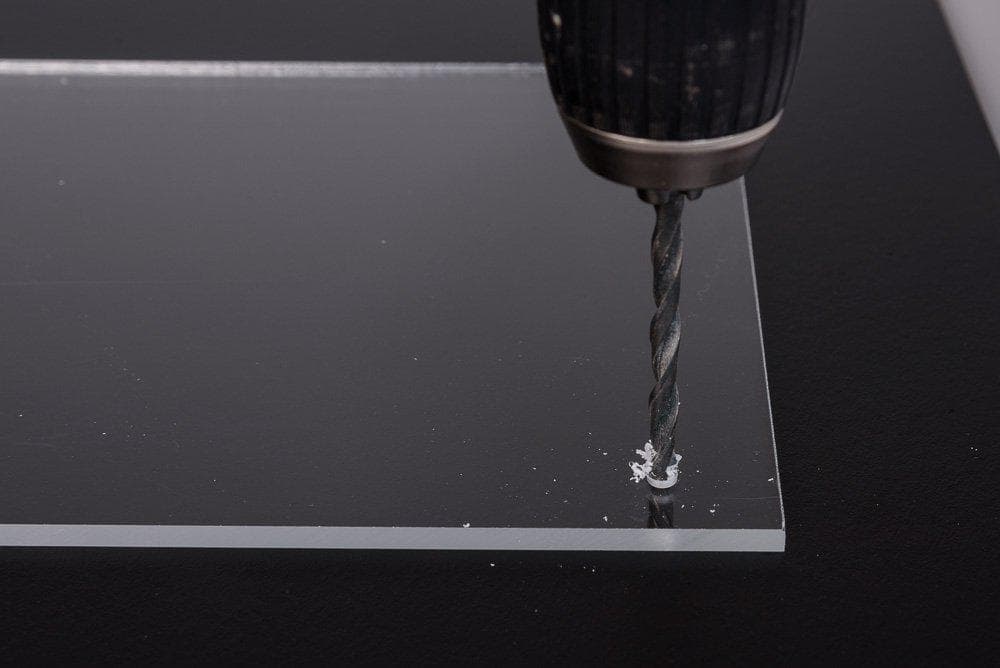 percer du plexiglass