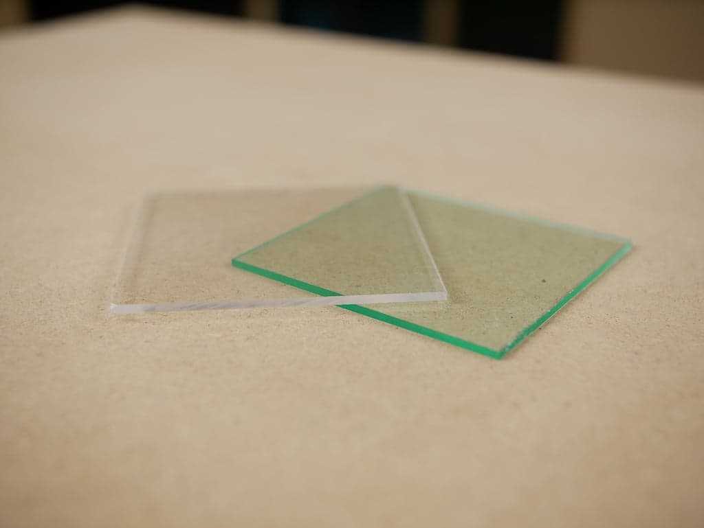 iverre synthétique ou plexiglass