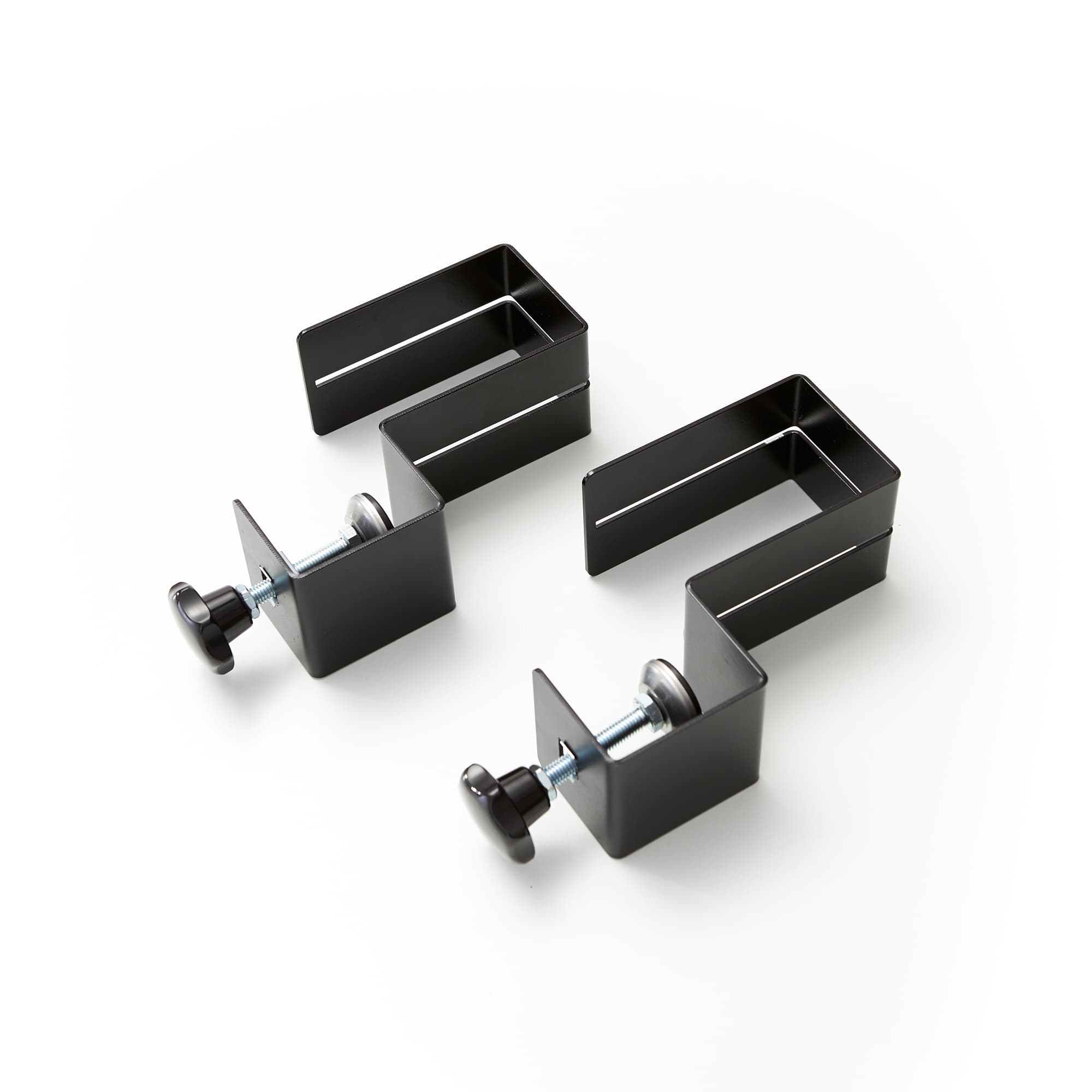 Des pinces pour plaque plexiglass