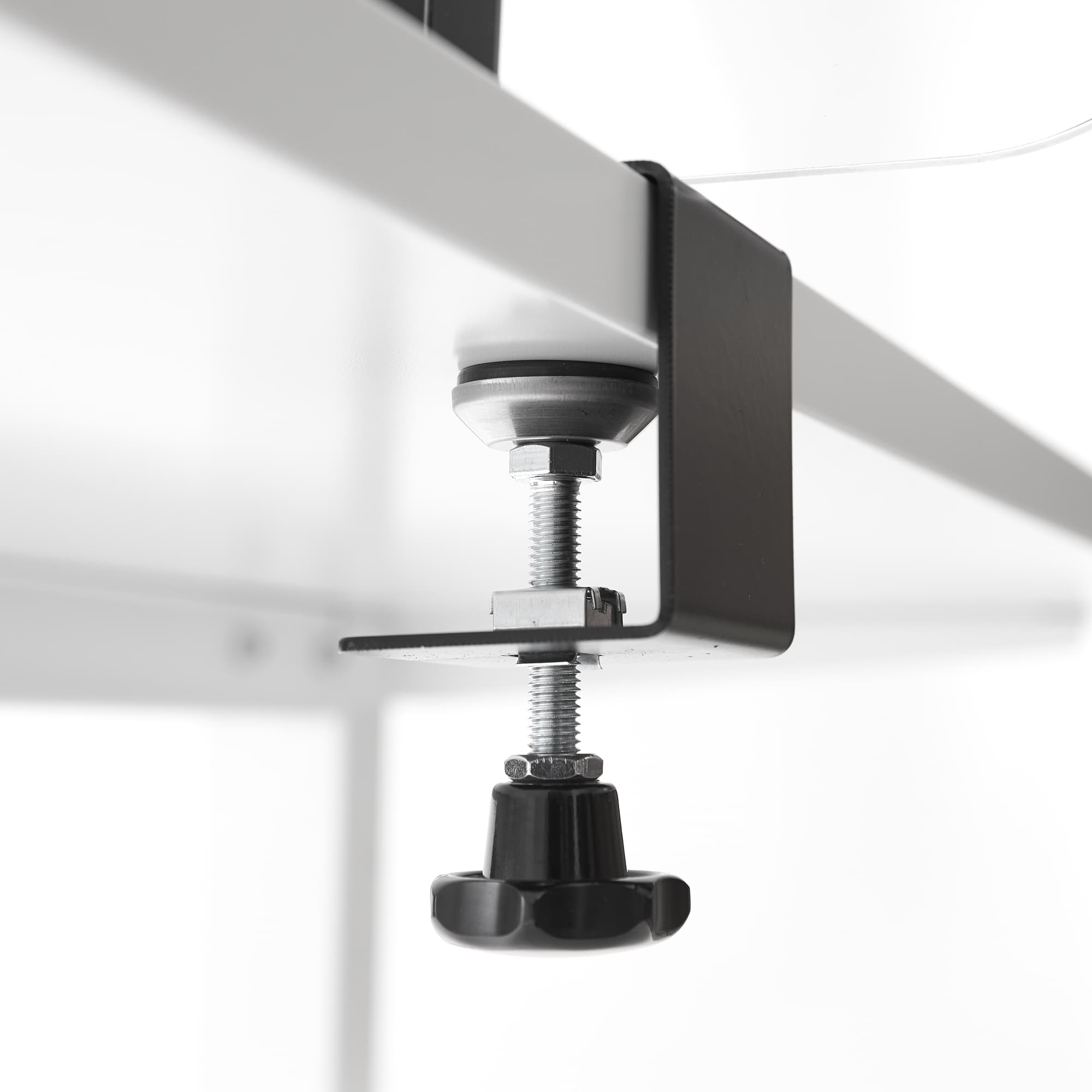 Support pour plaque plexiglas avec pince a vis